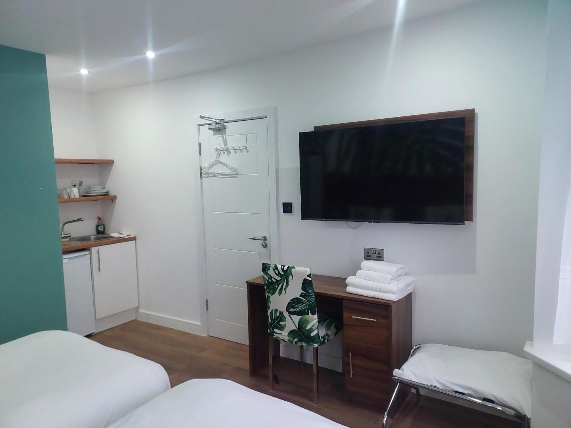 Heathrow-Windsor Guest House Slough Exteriör bild