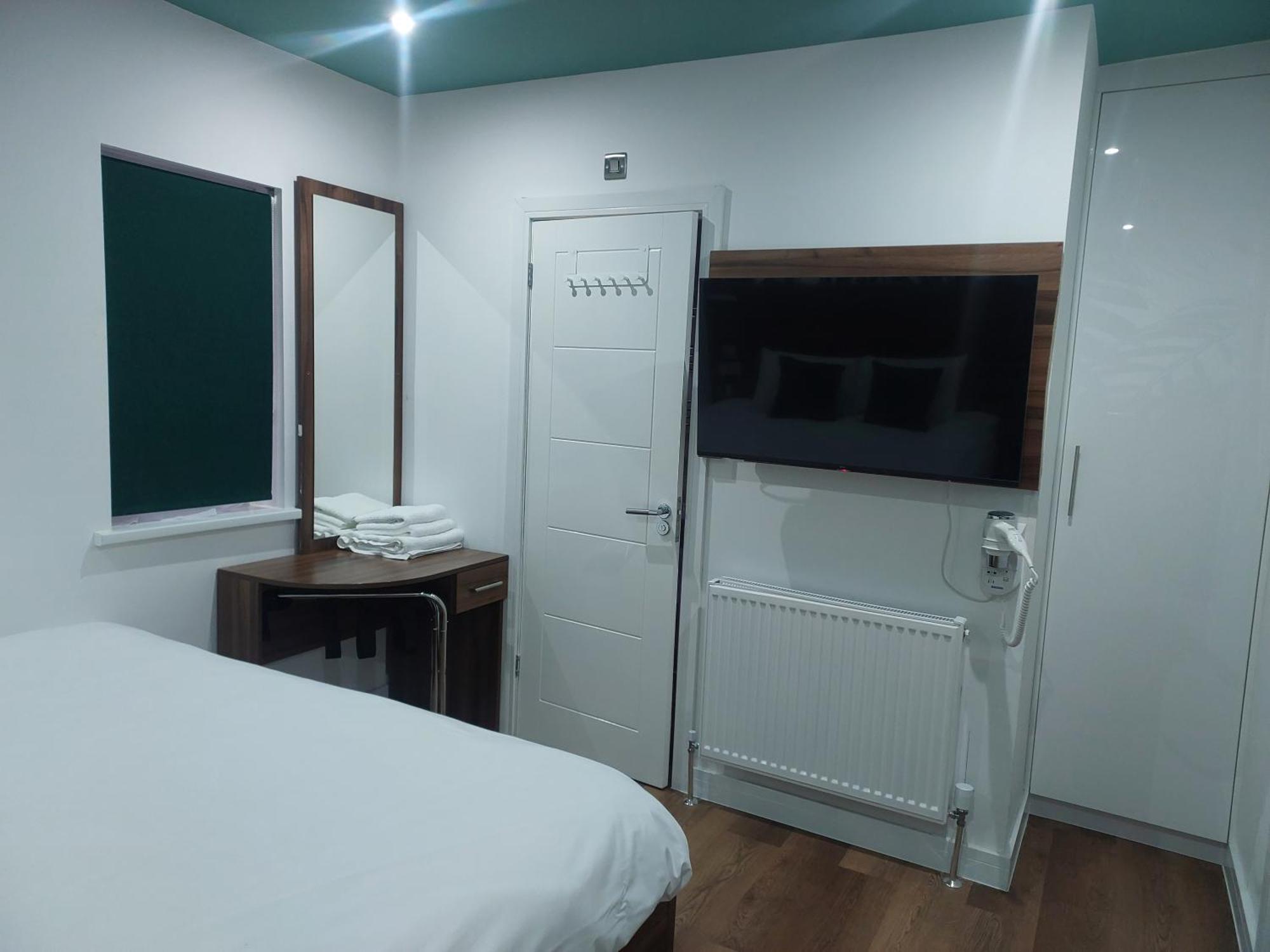 Heathrow-Windsor Guest House Slough Exteriör bild