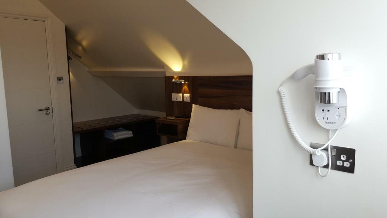 Heathrow-Windsor Guest House Slough Exteriör bild