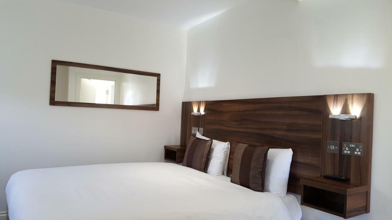 Heathrow-Windsor Guest House Slough Exteriör bild