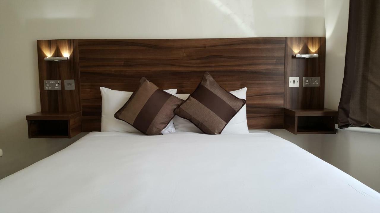 Heathrow-Windsor Guest House Slough Exteriör bild