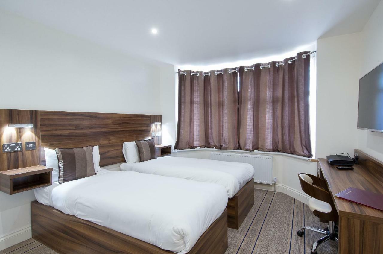 Heathrow-Windsor Guest House Slough Exteriör bild